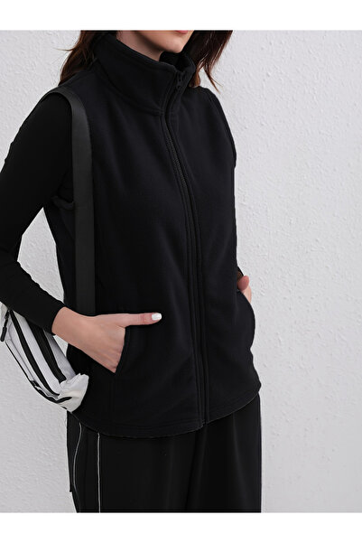 Take Two By Styli Black Fleece Vest with Zip Closure