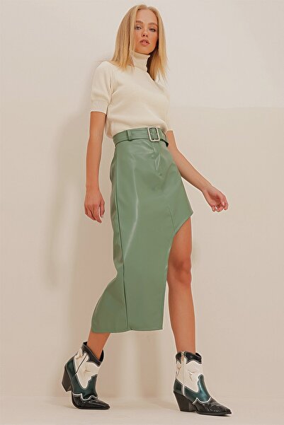 Trend Alaçatı Stili Női zöld aszimmetrikus szabású öves műbőr szoknya ALC-X10931