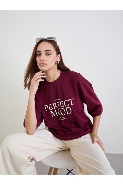 Styli Burgundy Slogan Print Oversized T-Shirt