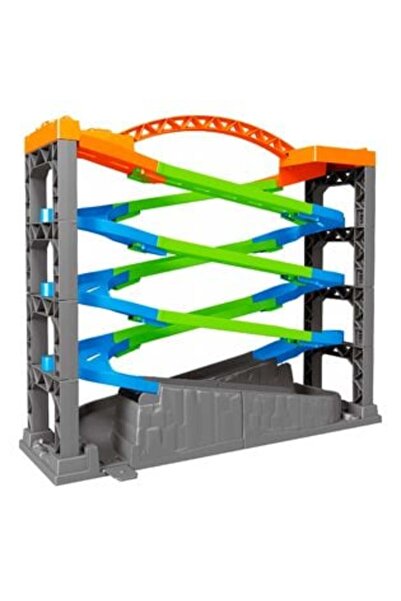 OEM 4-level track with 4 die-cast vehicles