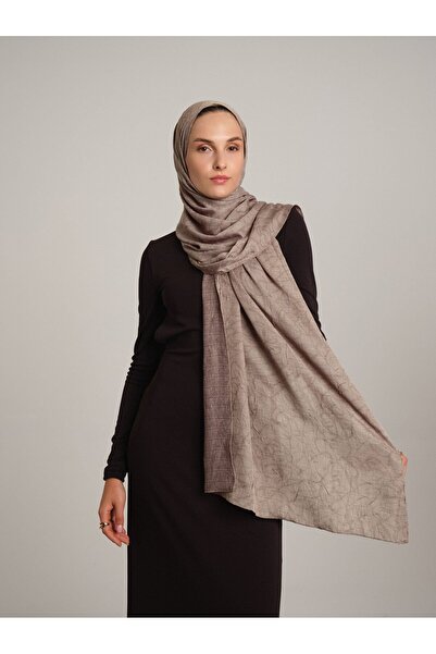 Ayshara شال شيبنيم هاتي مونوغرام منقوش ذو وجهين - كريمي بيج