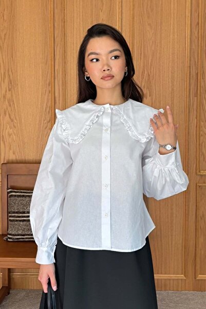Ceylan Otantik White Ruffled Collar Crop Shirt