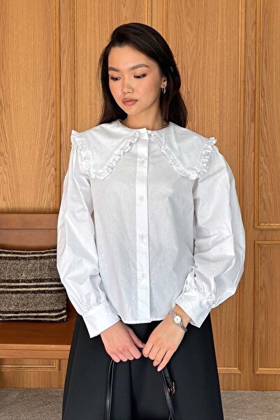 Ceylan Otantik White Ruffled Collar Crop Shirt