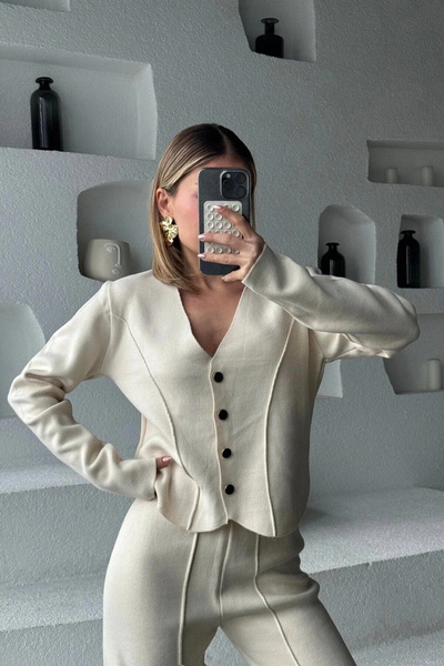 H&E LUXURY DESIGN Women's Modern Knitwear Set - Stitched Buttoned Top and Flared Trousers