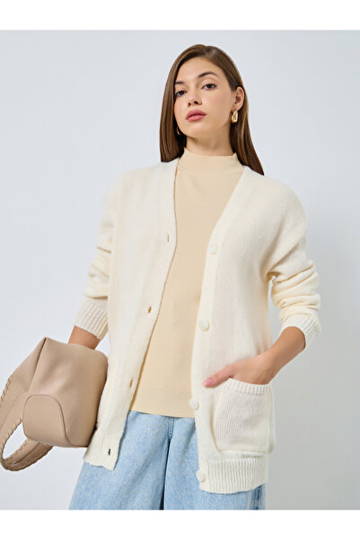Styli Off-White Oversized Cardigan Sweater