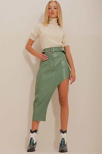 Trend Alaçatı Stili Női zöld aszimmetrikus szabású öves műbőr szoknya ALC-X10931