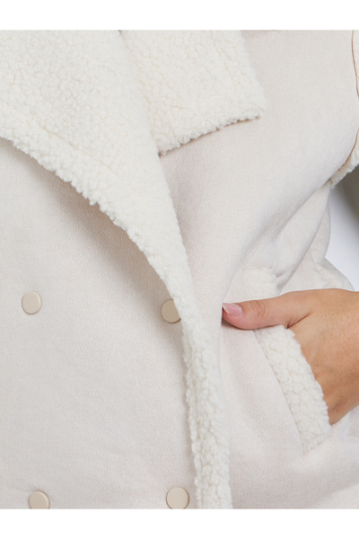 Styli Off White Sleeveless Faux Fur Lining Gilet