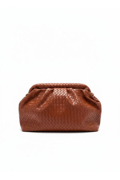 Zuna Studio حقيبة يد نسائية من ليورا تابا بتفاصيل محبوكة للكتف والذراع واليد