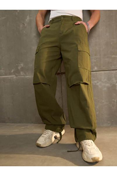 Sassafras By Styli Green Twill Wide Leg Cargo Pants