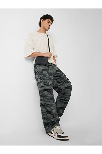 The Souled Store By Styli Men Green Camo Cargo Parachute Pants