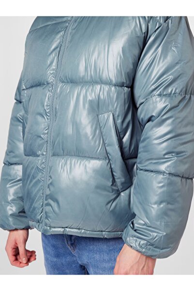 Weekday Light Blue Winter Jacket – Warm Quilted Outerwear for Cold Weather (Unisex Regular Fit)