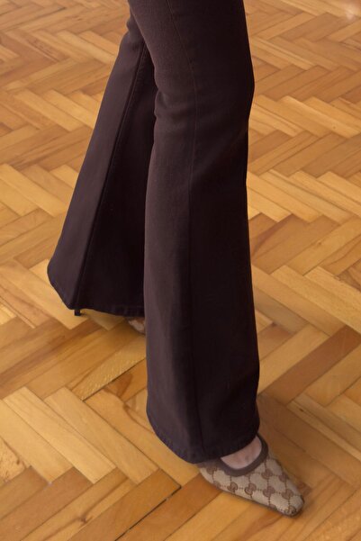 Ecenin Favorileri Στενή εφαρμογή - Μπορείτε να πάρετε ένα νούμερο μεγαλύτερο πικρό καφέ καμπάνα Γυναικείο τζιν παντελόνι