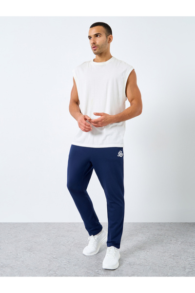 Styli Men Navy Straight Fit Joggers with Minimal Print