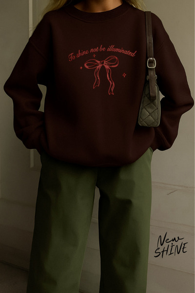 New Shine Ribbon Printed Crew Neck Sweatshirt