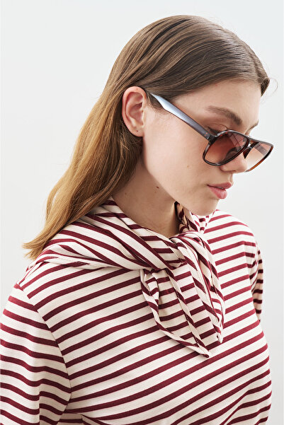 Manuka ΜΠΟΥΜΕΛΟ ΜΕ ΛΕΠΤΟΜΕΡΗ ΣΧΕΔΙΑΣΚΕΥΗ ΜΕ ΡΙΓΕΣ ΜΠΟΡΔΟ