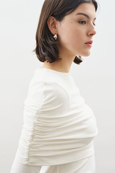 Manuka Bluz Ekru with Ruched Detail