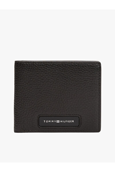 Tommy Hilfiger Men Black Monogram Leather Bifold Wallet