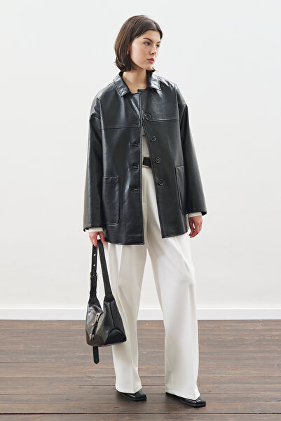 Manuka Classic Cut Leather Jacket Black