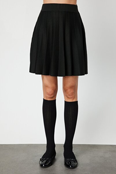 ON Pleated Mini Knit Skirt