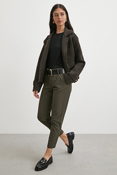 Never more Belted Carrot Leg Pants Khaki