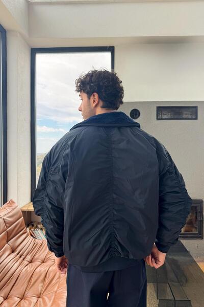 Flaw Wear Bomber Jacket with Gathered Sleeves