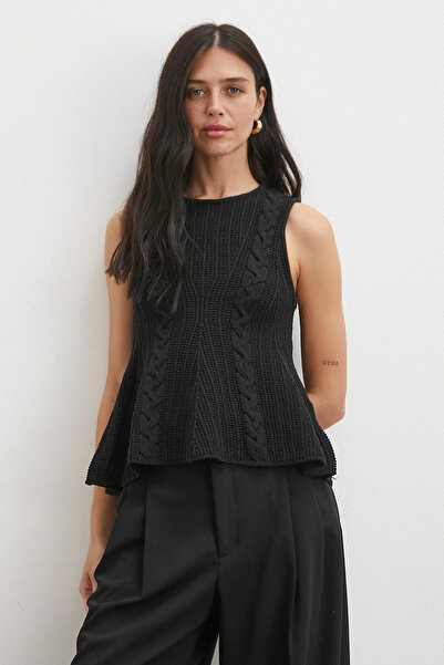 Never more Twist Knit Sleeveless Knitwear Black