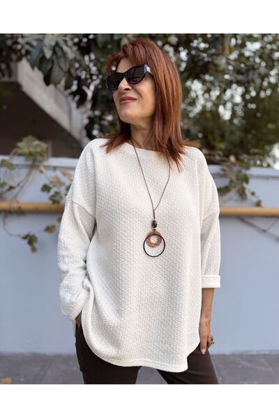 DenizEge Πουλόβερ με ασημί κολιέ εκρού