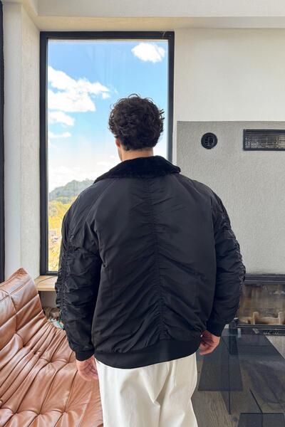 Flaw Wear Bomber Jacket with Gathered Sleeves