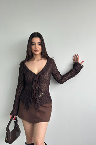 Sorridi V Yaka Önü Bağlamalı Dantel Bluz