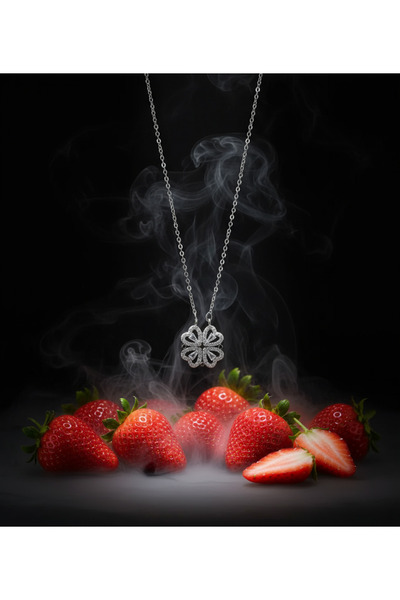 BBR Collection Büyüleyici Dört Yapraklı Yonca Çelik Kolye ✨