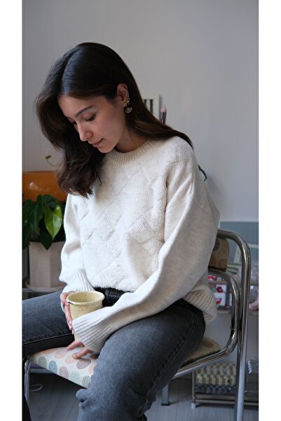 SolQ Baklava Pattern Casual Daily Low Shoulder Stylish Women's Sweater