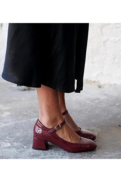 RVNS SHOES Kadın Bordo Rugan Kemer Detaylı Klasik Topuklu Ayakkabı