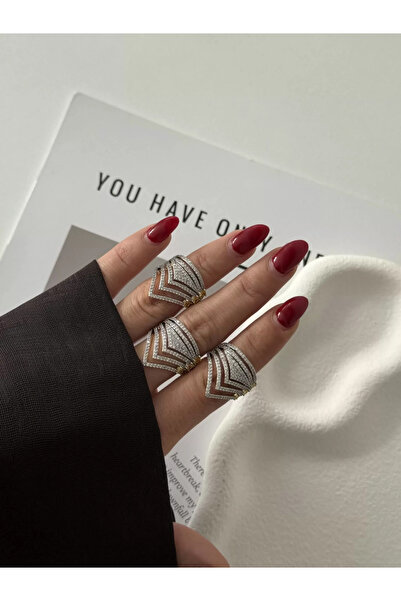 SU PERİSİ TAKI BİJUTERİ خاتم ذهبي قابل للتعديل مرصع بحجر الزركون على شكل حرف V