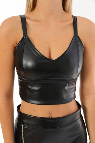 bacc Black Zippered Faux Leather Crop Top Bchn-2526262