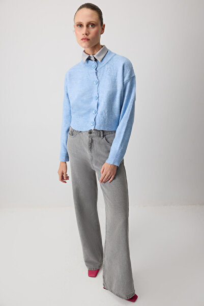 Touché Privé Buttoned Short Knit Cardigan