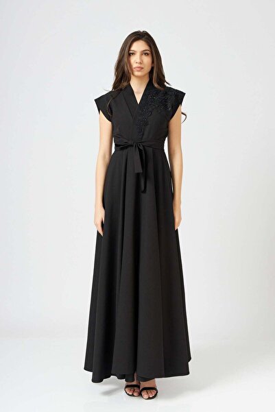 Jaisse Rochie kimono lungă neagră, brodată manual