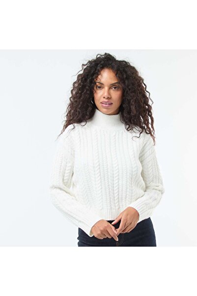 KİABİ سترة كابل محبوكة برقبة عالية باللون الأبيض