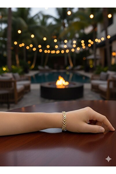 iz accessories 16 سوار ذهبي اللون بصفين على شكل شيفرون (V). |   سوار سلسلة هن...