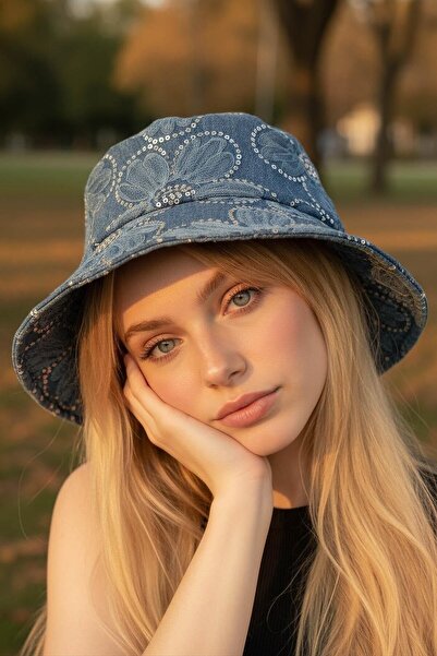 TAKIŞTIR Navy Blue Color Flower Figured Design Hat