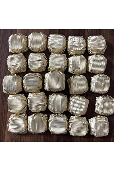 Bolçi YALDIZLI BUTUN ANTEP FISTIKLI PAPATYA ALTIN 400 gr