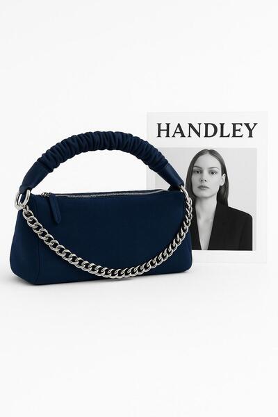 Handley Geantă de mână de lux din piele întoarsă cu detaliu lanț