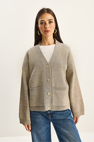 Bianco Lucci Women's Button Pocket Detail V-Neck Long Sleeve Knitwear Cardigan Th251059 60283799