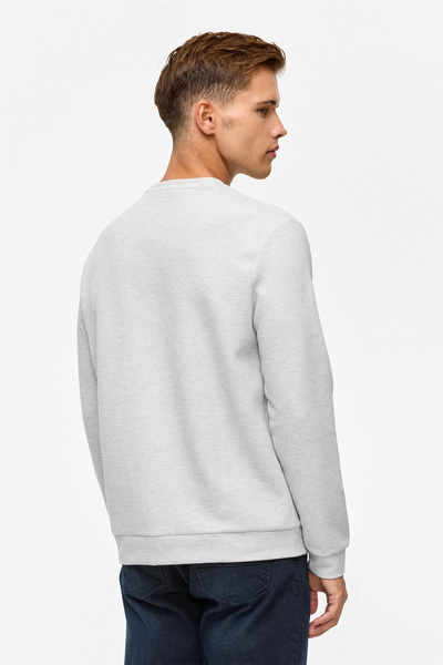 SÜVARİ Φούτερ με φαρδιά εφαρμογή με λαιμόκοψη σε σχήμα O, με μοτίβο μελανζέ, χρώμα βάφλας