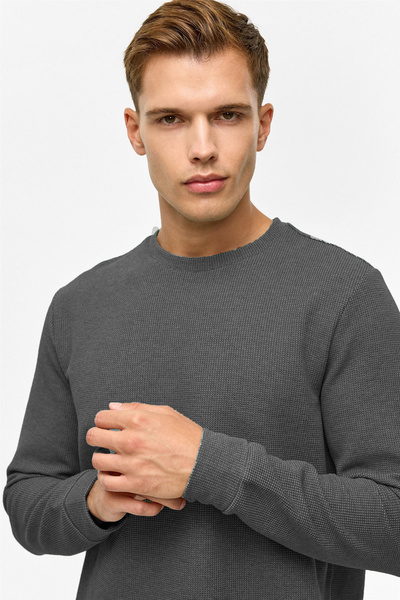 SÜVARİ Φούτερ με φαρδιά εφαρμογή με λαιμόκοψη σε σχήμα O, με μοτίβο βάφλας ανθρακί