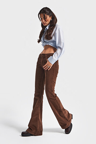 its basic Дамски светлокафяви панталони 26w5-42 с разширен крой, прилепнали, от кадифена еластична материя