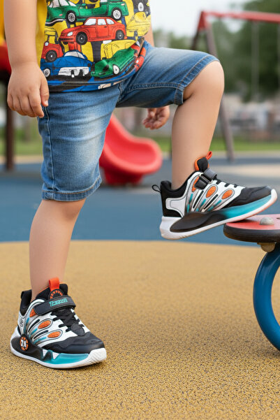 Kid's World أحذية باسكت - أحذية رياضية للأطفال - أحذية رياضية بنعل فايلون