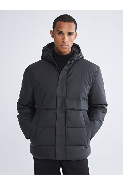 LC Waikiki Jachetă pentru bărbați LCW Vision Black Comfortable Fit cu glugă