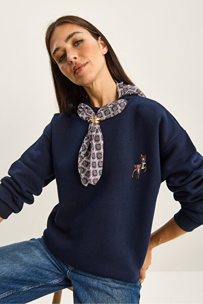 Bianco Lucci Women's Scarf Detailed Ceylan Embroidered Three Thread Raised Oversize Sweatshirt 6916 60283615