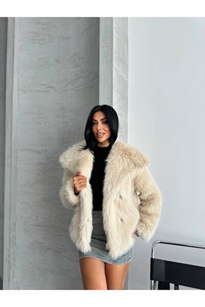 VESS MODA Soft Textured Oversized Snap Detailed Fur