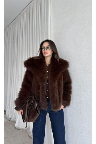 VESS MODA Soft Textured Oversized Snap Detailed Fur